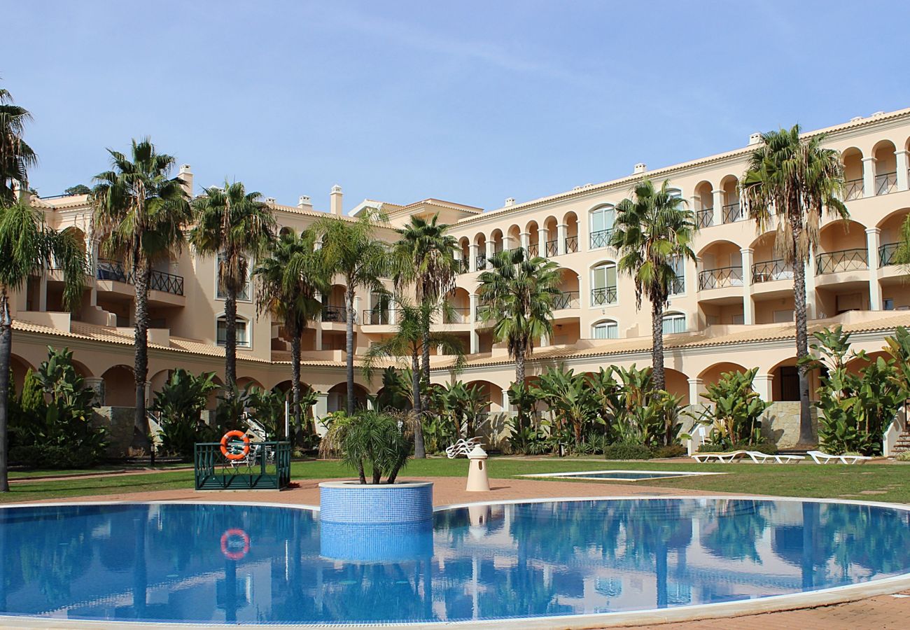 Apartment in Vilamoura - Los Arcos 3 - Pool & Vilamoura Center